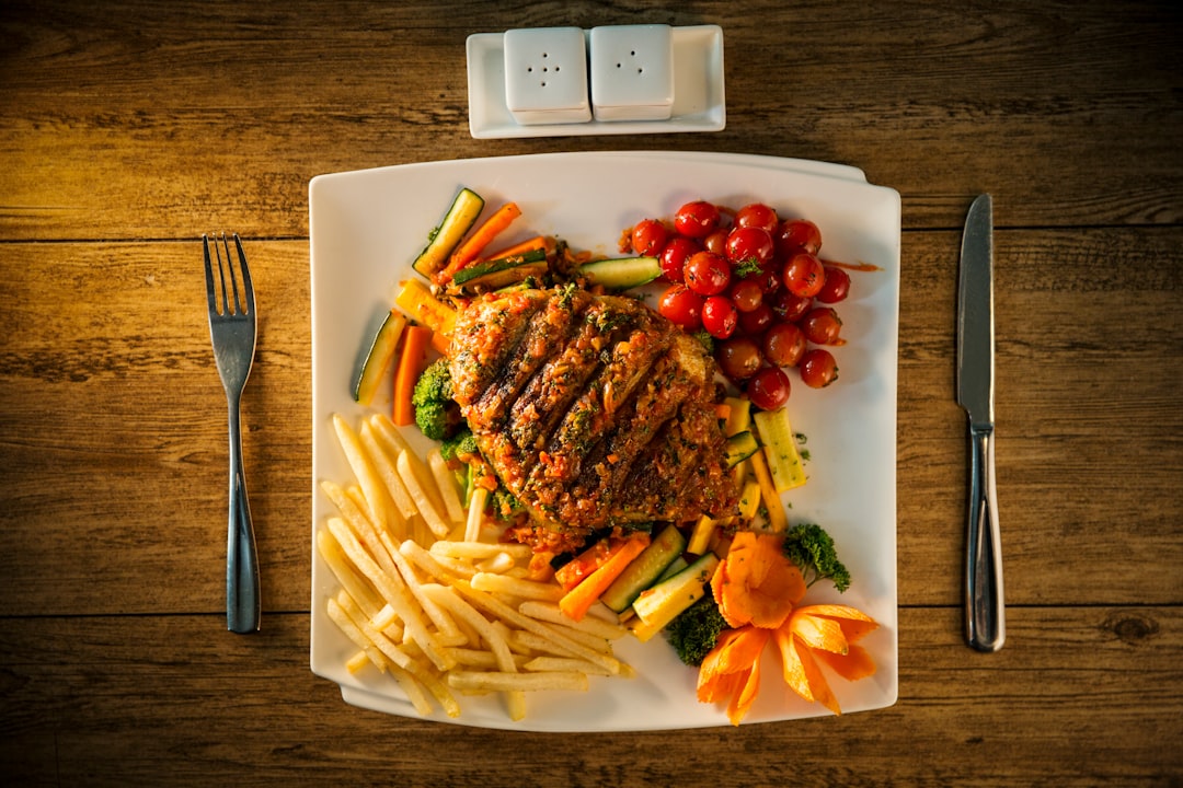 Is Counting Calories Necessary? Calorie Tracking in Food Apps and Alternative Methods